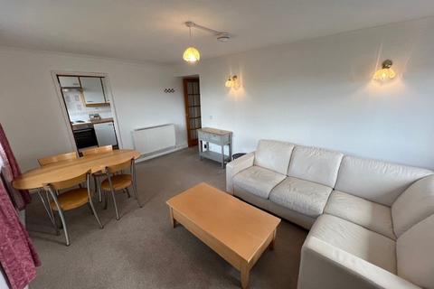 2 bedroom flat to rent, Regent Court, Aberdeen AB24