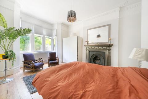 2 bedroom flat for sale, Surbiton Hill Road, Surbiton, KT6