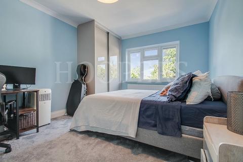 69 Randall Avenue, London, NW2 7SS