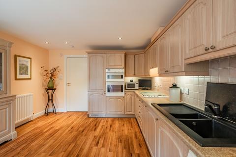 3 bedroom flat for sale, 84, Flat 6, Orchard Brae Avenue, Edinburgh, EH4 2GB