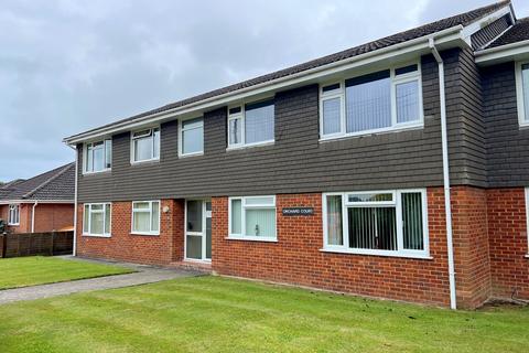 2 bedroom flat for sale, 18 Herbert Road, New Milton, Hampshire. BH25 6BX