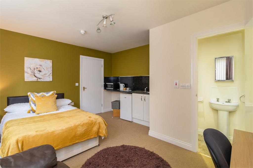 Roker Avenue, Sunderland, Nr St... Studio to rent £465 pcm (£107 pw)