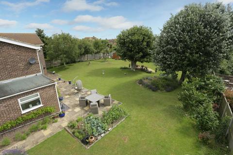 9 Cliff Field, Westgate-on-sea, CT8 8PY