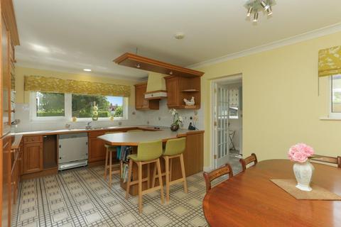 9 Cliff Field, Westgate-on-sea, CT8 8PY