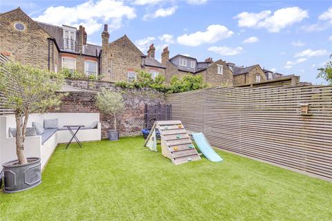 6 Walsingham Place, London, SW4 9RR