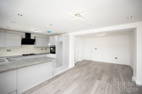 10 Farrowdene Road, Reading, RG2 8SD