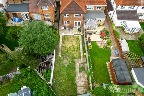 10 Farrowdene Road, Reading, RG2 8SD