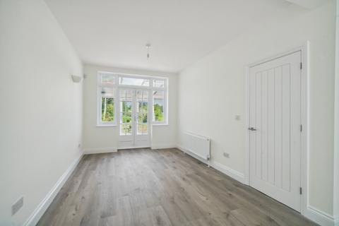 3 bedroom semi-detached house for sale, Parkside Way, North Harrow HA2