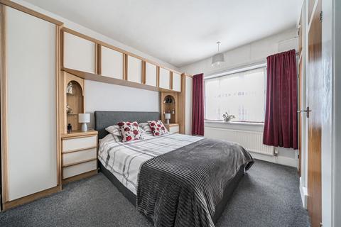 38 Midfield Way, Orpington, BR5 2QJ