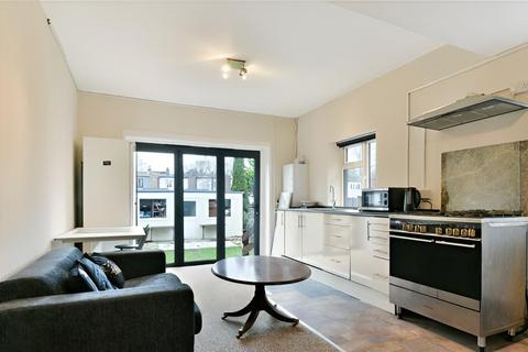 Rossiter Road, Balham, SW12