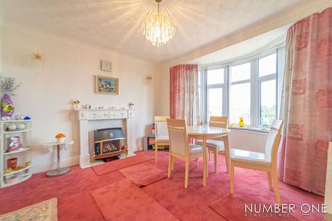 36 Broadway, Pontypool, NP4 6HW