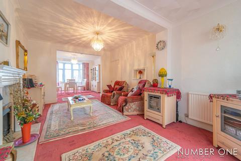 36 Broadway, Pontypool, NP4 6HW