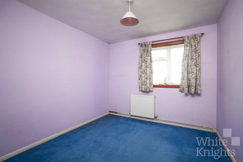 6 Cypress Road, Woodley, Reading, RG5 4BD