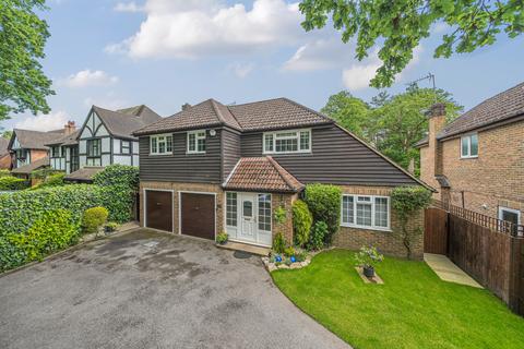 4 bedroom detached house for sale, Woodham Lane, Woodham, GU21