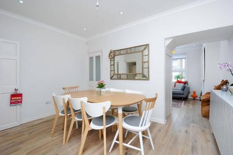 161 Kirkwood Road, London, SE15 2BG