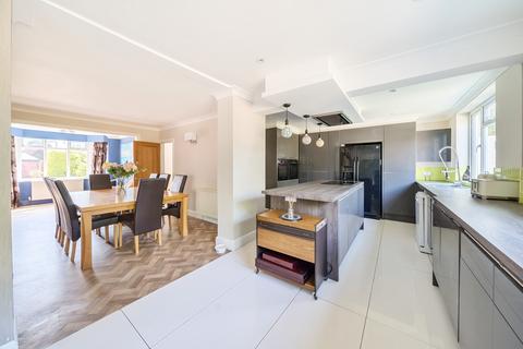 Foxholme Clock House Close, Byfleet, West Byfleet, KT14 7DB