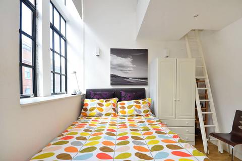 1 bedroom flat to rent, Leather Lane, Farringdon, London, EC1N