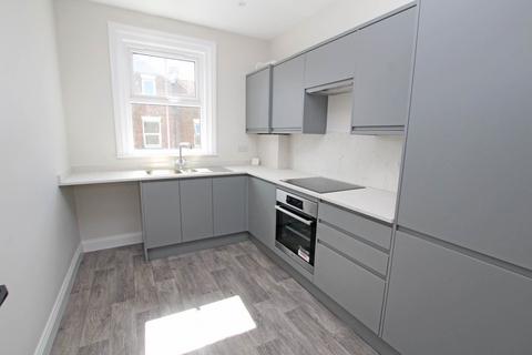 3 bedroom flat for sale, Latimer Road, Eastbourne, BN22 7BY