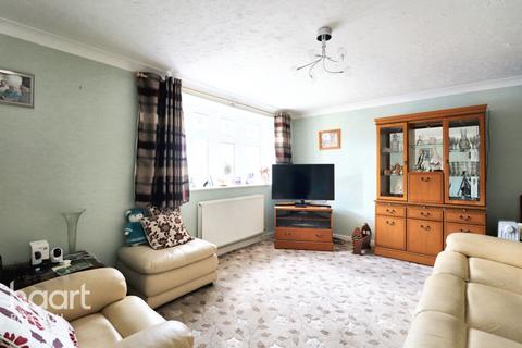 3 bedroom semi-detached house for sale, Mill Field Close, Rayleigh