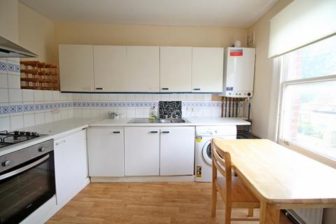 3 bedroom flat to rent, South Ealing Road,  South Ealing, W5
