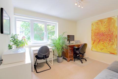 2 bedroom flat for sale, 5 Cumberland Lodge Cumberland Road, Brighton