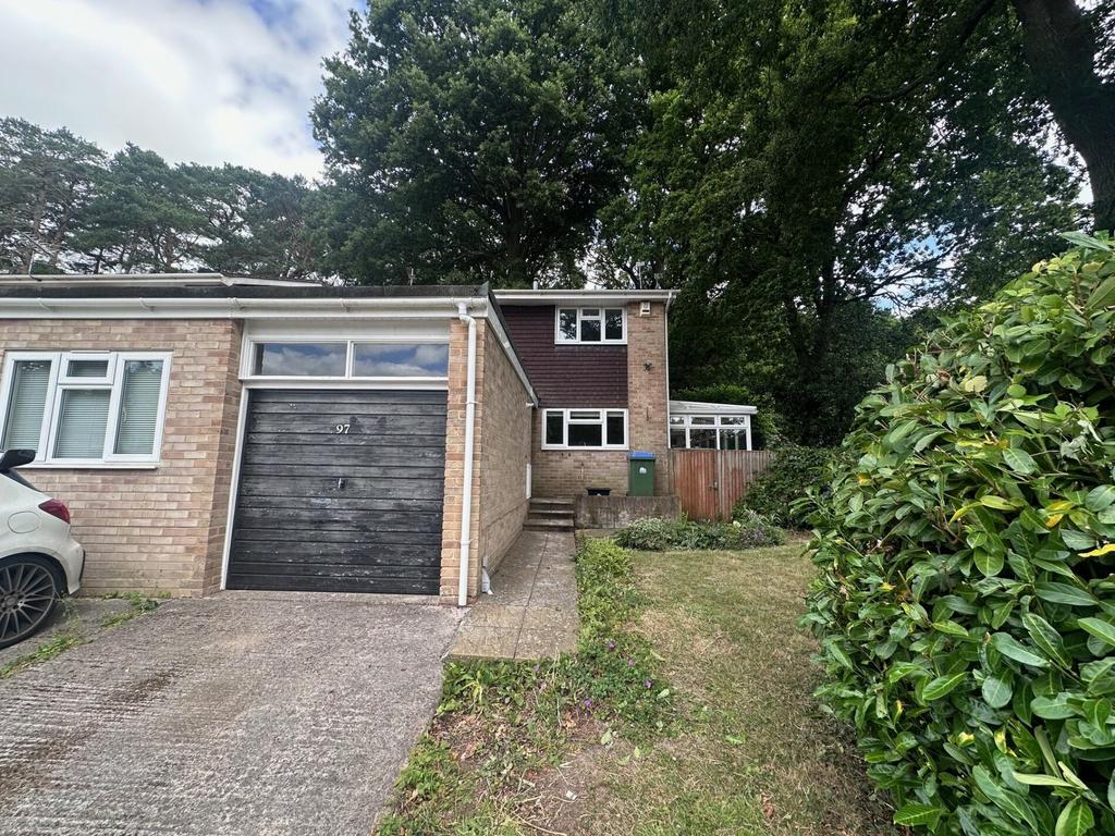 Dunvegan Drive, Southampton SO16 3 bed end of terrace house to rent £