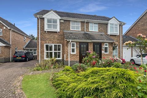 3 bedroom semi-detached house for sale, Woodhead Drive, Cambridge CB4