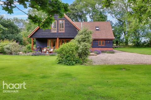 4 bedroom lodge for sale, North Lane, Thursford