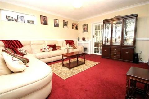 3 bedroom end of terrace house to rent, Dalberg Way, Abbey Wood, London, SE2