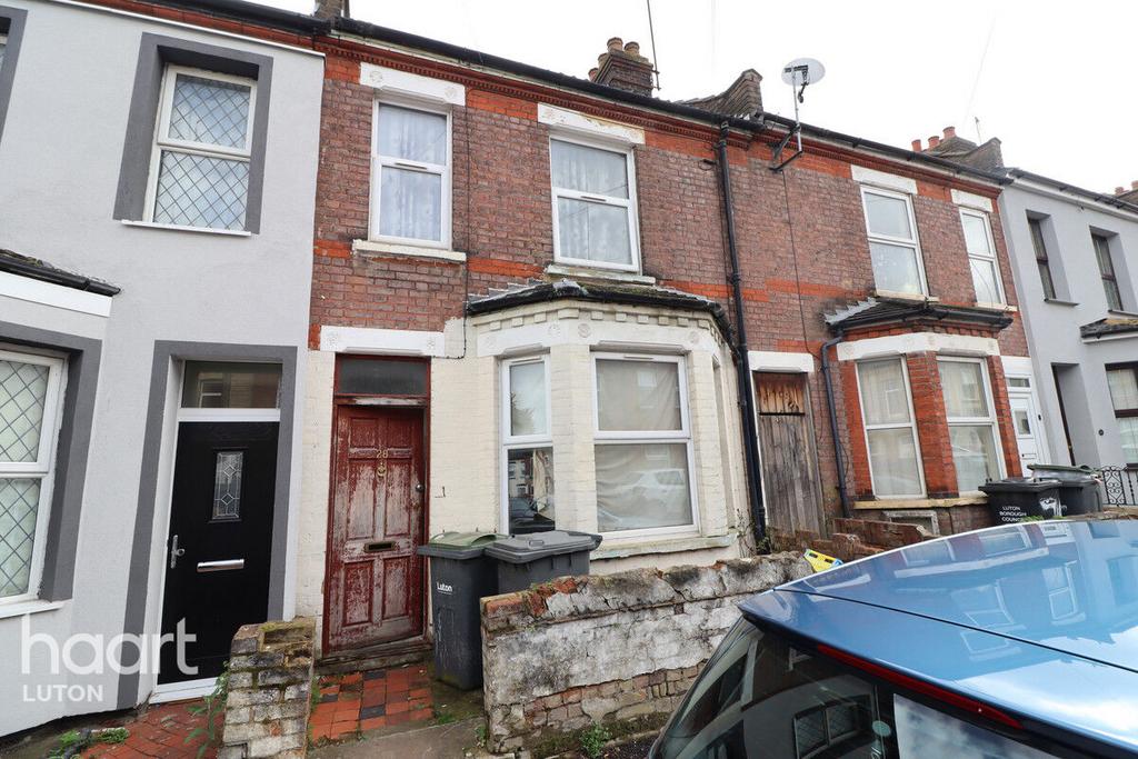 Shirley Road, Luton 3 bed terraced house for sale £230,000
