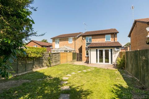 3 bedroom detached house for sale, Calluna Drive, Crawley RH10