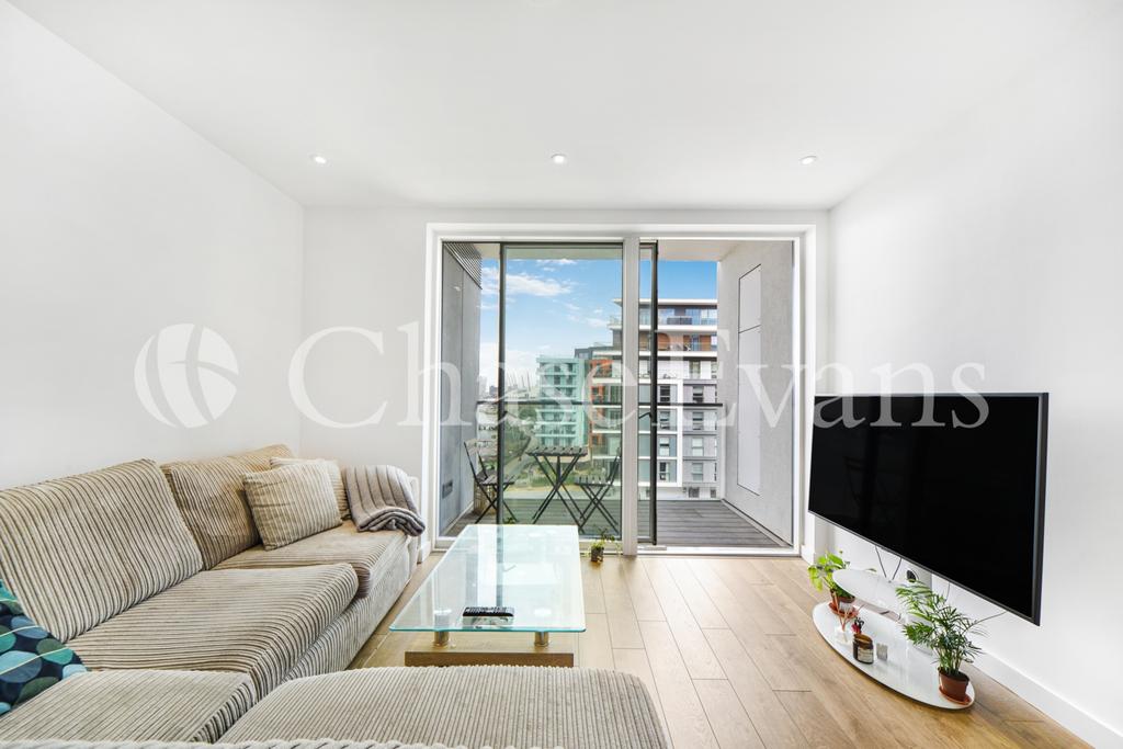 Atlantic Point, Enderby Wharf... 1 bed apartment to rent £2,232 pcm