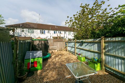 8 Latchmere Lane, Kingston Upon Thames, KT2 5SG