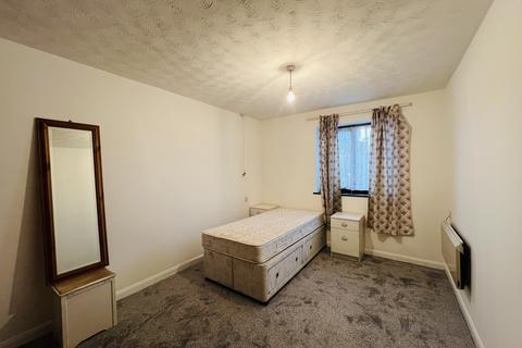 1 bedroom retirement property to rent, Riverdene Road, Ilford IG1