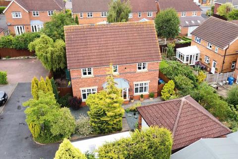 14 Epsom Close, Dosthill, Tamworth, B77 1QT