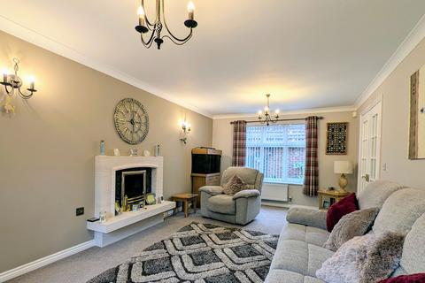 14 Epsom Close, Dosthill, Tamworth, B77 1QT
