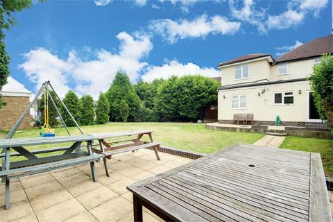 3 Addis Close, Enfield, EN3 5JY