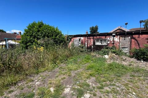 Land for sale, Laughton Road, Blyton, Gainsborough, Lincolnshire, DN21