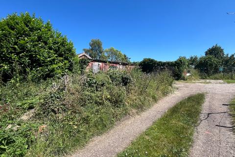 Land for sale, Laughton Road, Blyton, Gainsborough, Lincolnshire, DN21