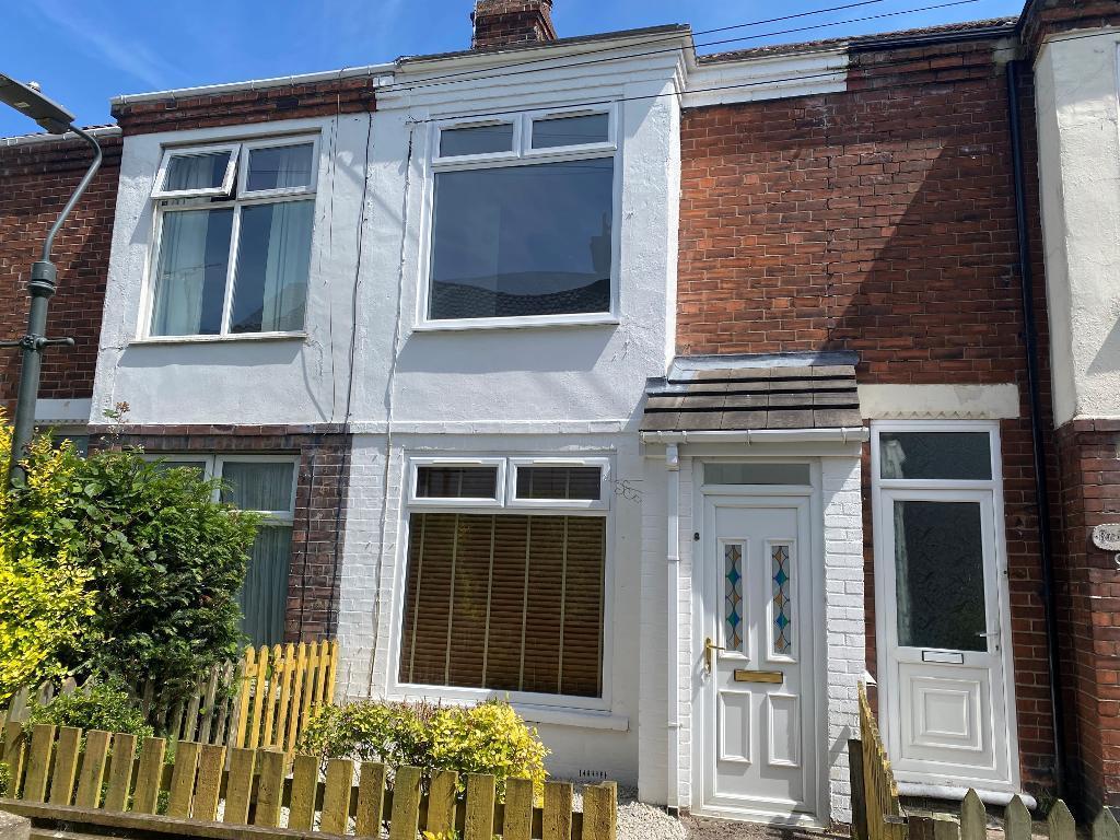Castle Grove, Perth St West, Hull... 2 bed terraced house £650 pcm (£