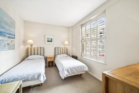 3 bedroom apartment to rent, Tite Street, Chelsea SW3