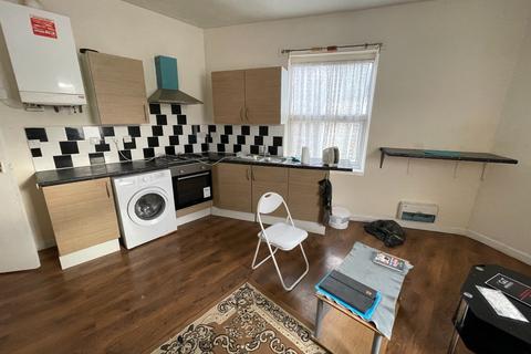 1 bedroom flat to rent, Waverley Street, Dudley