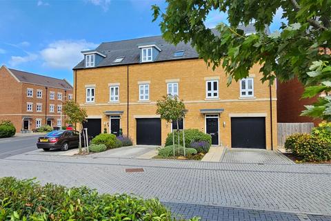 3 bedroom terraced house for sale, Forest Glade, Newbury RG14