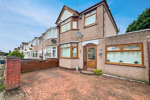 4 bedroom end of terrace house for sale, Thomas Landsdail Street, Cheylesmore, Coventry, CV3 5FT