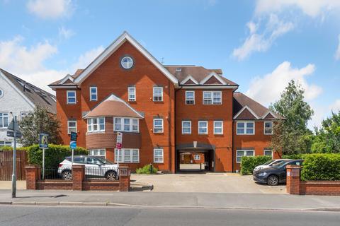 2 bedroom apartment to rent, London Road, Cheam SM3