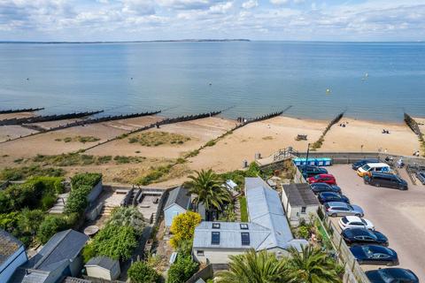 1 bedroom detached bungalow for sale, Island Wall, Whitstable, CT5