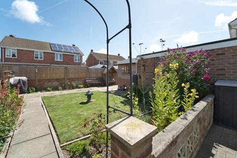 30 Flamingo Crescent, Weston-super-mare, BS22 8XT