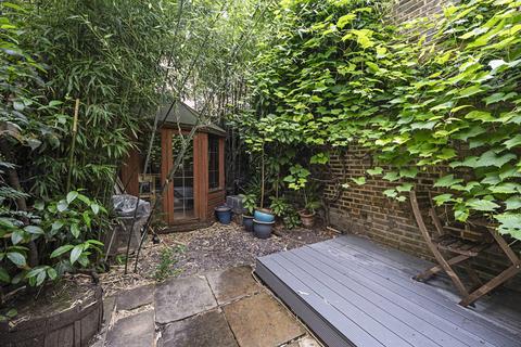 79 New Road, London, E1 1HH