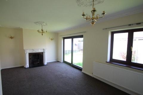 2 bedroom bungalow to rent, Brook Close, Stanwell, Staines-upon-Thames, TW19