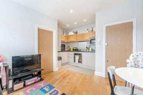 1 bedroom flat to rent, High Street, Acton, London, W3